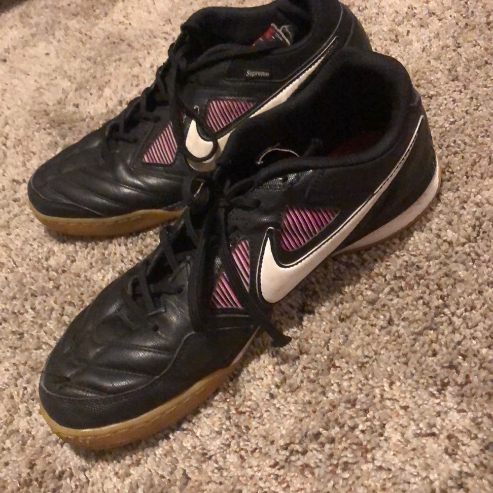 Supreme FW18 Nike SB Gatos (Used)